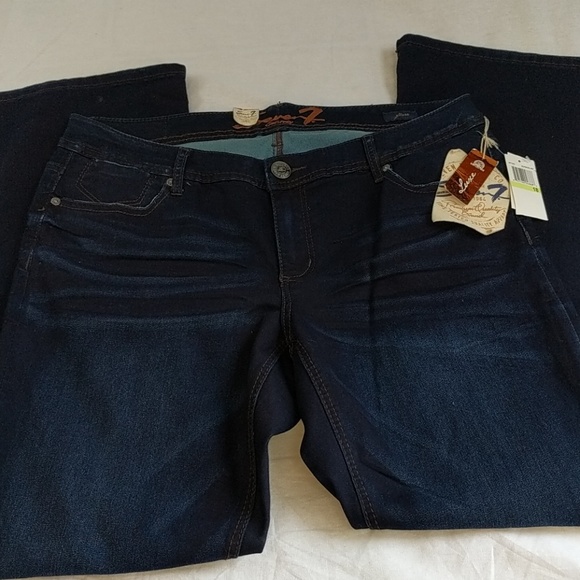 Seven7 Denim - ✨HP✨ NWT seven jeans flare plus 18 dark wash
